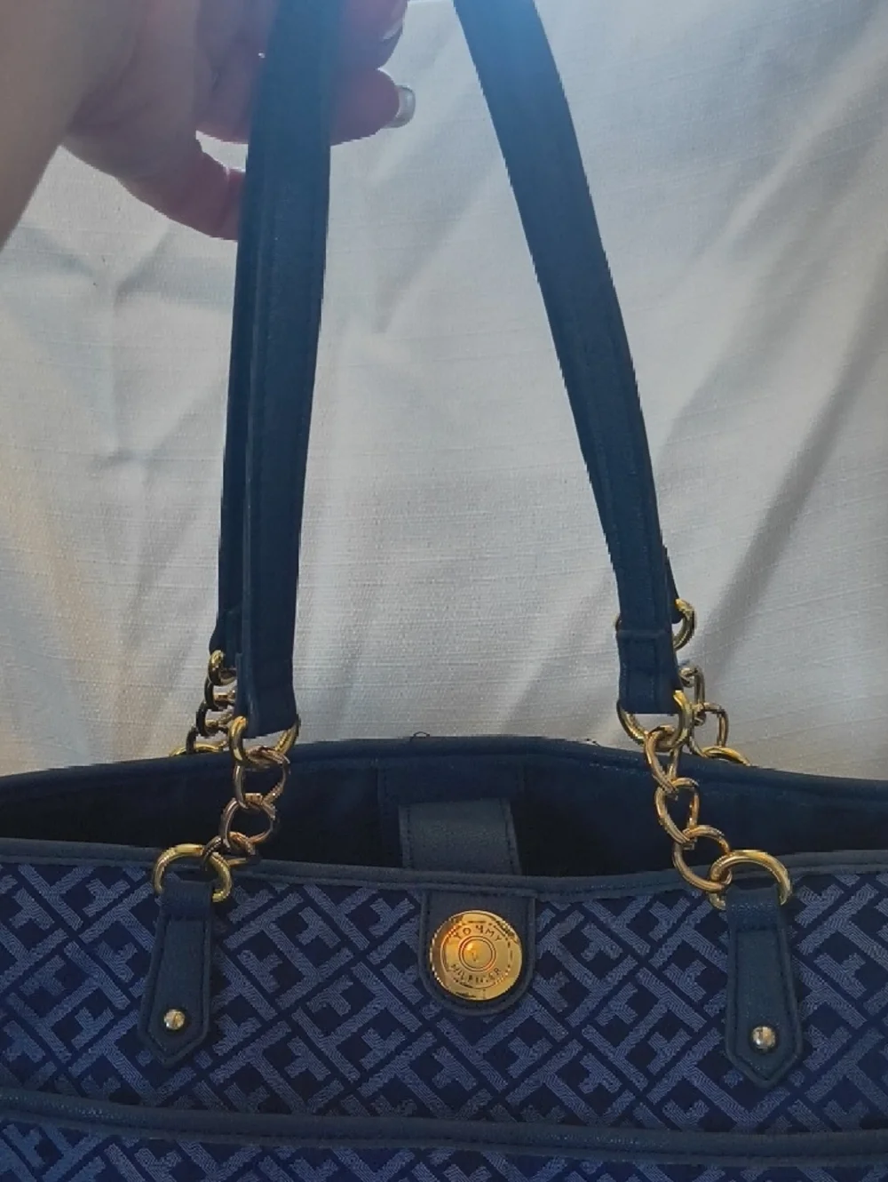Tommy Hilfiger Navy Patterned Logo Tote with Gold Hardware - Picture 8 of 8